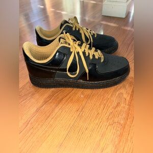 Air Force One 07 premium black and gold Men’s Size 10.5 Women’s Size 12